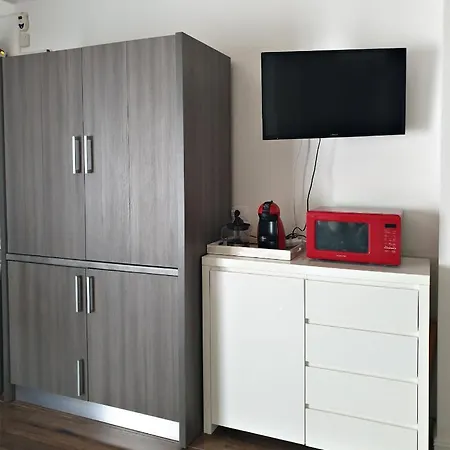 White Studio 201 Apartmán